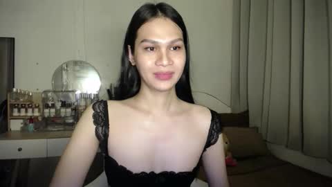Snapshot of heather_bbyy chatting on November 8, 10:26 am heather_bbyy online show from November 8, 10:26 am