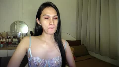 Snapshot of heather_bbyy chatting on November 19, 7:58 pm heather_bbyy online show from November 19, 7:58 pm