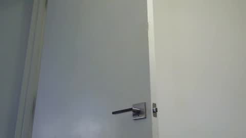 heatwavee online show from February 18, 4:59 pm