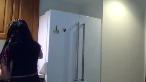 heatwavee online show from January 7, 11:34 am