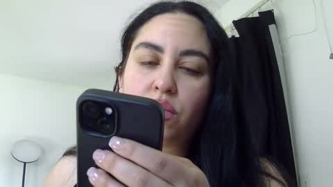 heatwavee online show from March 11, 5:52 pm