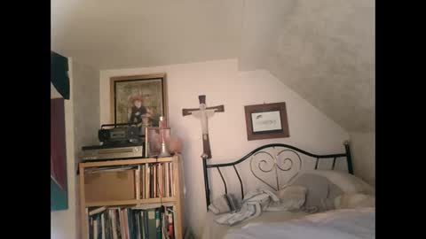 heaven_07 online show from February 8, 8:45 pm