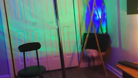 Heavenllyy online show from October 23, 3:17 am