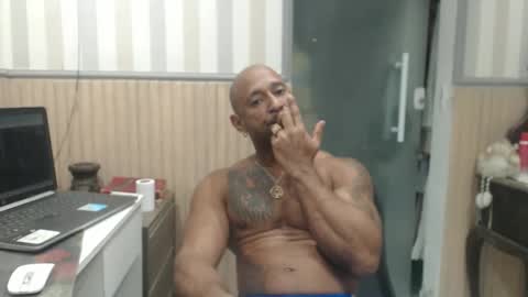 hebertgomes online show from June 10, 12:00 am