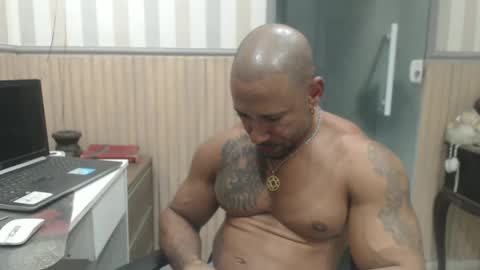 hebertgomes online show from June 11, 3:15 am