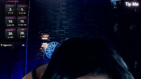 Snapshot of hecate_doll chatting on May 26, 3:52 pm hecate_doll online show from May 26, 3:52 pm