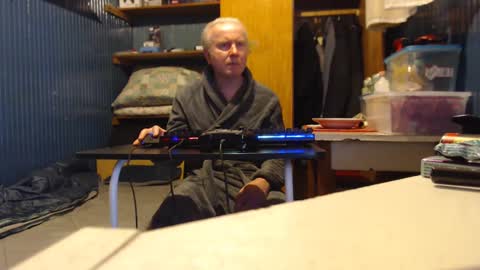 Snapshot of hedonista67 chatting on February 2, 4:11 pm hedonista67 online show from February 2, 4:11 pm