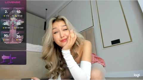 Snapshot of hee_nomy chatting on December 11, 6:25 am Nomy3 online show from December 11, 6:25 am