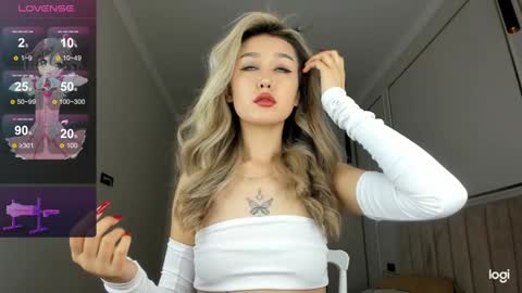 Snapshot of hee_nomy chatting on December 23, 3:18 am Nomy3 online show from December 23, 3:18 am