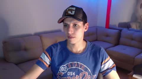 Snapshot of hefesto_69 chatting on December 17, 12:01 am hefesto_69 online show from December 17, 12:01 am