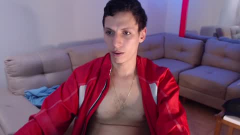 Snapshot of hefesto_69 chatting on December 17, 10:00 pm hefesto_69 online show from December 17, 10:00 pm