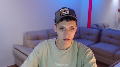 Snapshot of hefesto_69 chatting on January 16, 10:02 pm hefesto_69 online show from January 16, 10:02 pm