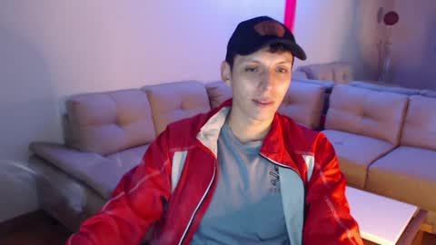 Snapshot of hefesto_69 chatting on January 31, 2:04 am hefesto_69 online show from January 31, 2:04 am