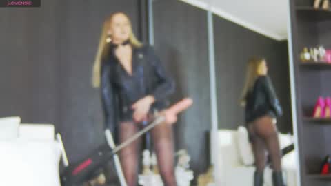 Helen online show from February 20, 6:19 am