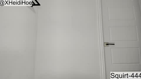 Manyvids    online show from February 13, 8:32 am