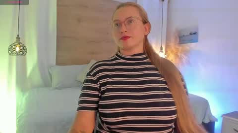 ANTARA REY online show from March 24, 7:08 pm