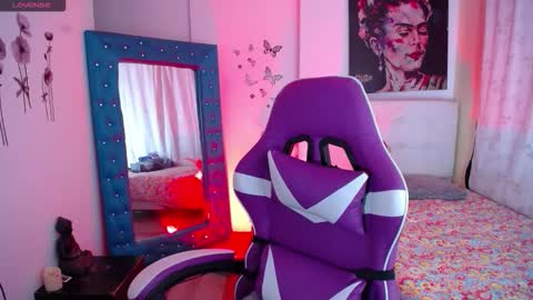 Heidy online show from October 2, 1:18 pm