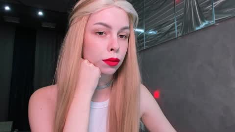 Snapshot of heileymeow chatting on December 30, 5:44 pm Heiley online show from December 30, 5:44 pm