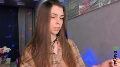 Snapshot of heileymeow chatting on February 5, 8:25 pm Heiley online show from February 5, 8:25 pm