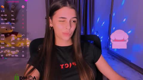 Snapshot of heileymeow chatting on October 13, 8:31 pm Heiley online show from October 13, 8:31 pm