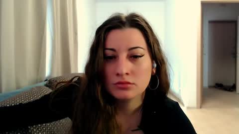 helen_adams_ online show from May 4, 5:58 am