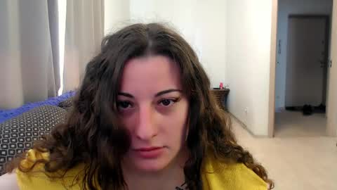 helen_adams_ online show from May 18, 6:08 am
