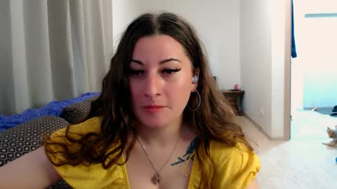 helen_adams_ online show from May 22, 6:31 am