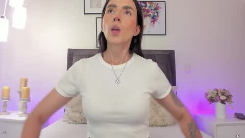 Snapshot of helen_mooree chatting on February 25, 12:37 pm Helen online show from February 25, 12:37 pm