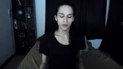 helena_spellman online show from April 3, 1:14 am