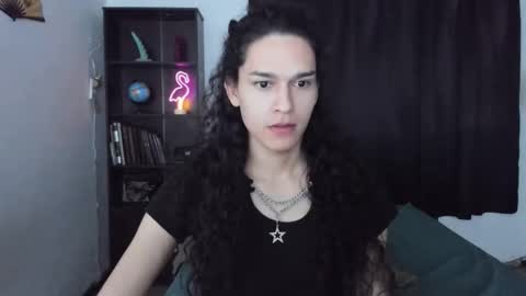 helena_spellman online show from May 24, 9:36 am