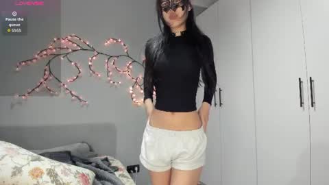 Snapshot of helenblazetrt chatting on July 21, 2:14 am Hi I am Helen online show from July 21, 2:14 am