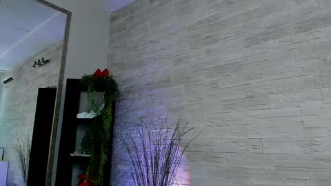 Helen online show from April 11, 7:45 am