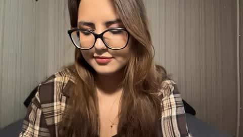 Snapshot of helgadaoud chatting on May 20, 1:39 pm Ada online show from May 20, 1:39 pm