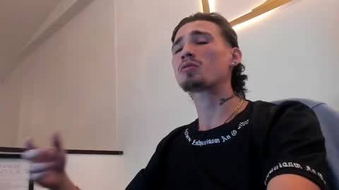 Snapshot of hell_boy66 chatting on May 10, 9:14 am Eros online show from May 10, 9:14 am