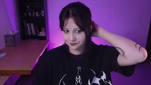 Snapshot of hell_dancer_ chatting on March 13, 1:34 am Lexa online show from March 13, 1:34 am