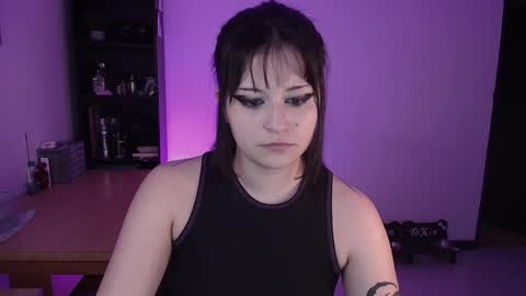 Snapshot of hell_dancer_ chatting on April 9, 4:23 am Lexa online show from April 9, 4:23 am