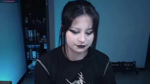 Snapshot of hell_dancer_ chatting on May 12, 1:25 am Lexa online show from May 12, 1:25 am