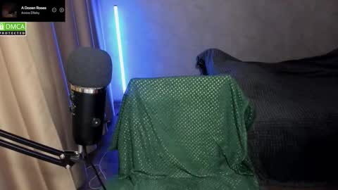 Red online show from November 30, 6:34 pm