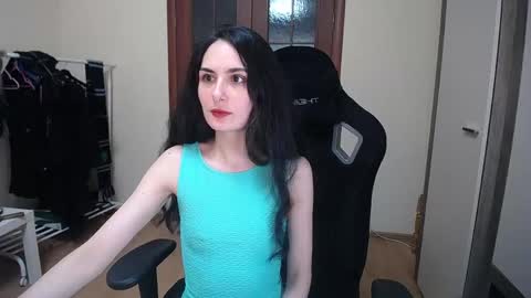 Helen online show from May 19, 4:13 pm