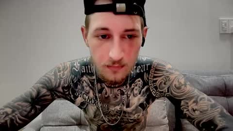 Snapshot of hellacozy chatting on April 16, 2:23 am hellacozy online show from April 16, 2:23 am