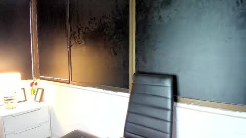 H E L L   AND  D A N T E online show from January 11, 10:04 pm