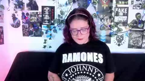 Snapshot of hellen21rose chatting on July 10, 7:34 am hellen online show from July 10, 7:34 am