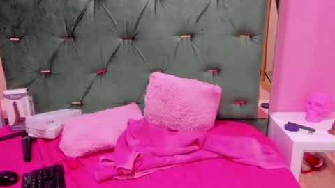 Hellen  online show from December 16, 5:11 pm