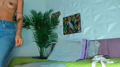 hellen     online show from November 24, 7:46 pm