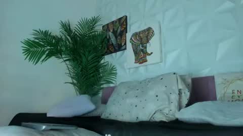 Snapshot of hellen_sky_ chatting on June 22, 7:00 pm hellen online show from June 22, 7:00 pm