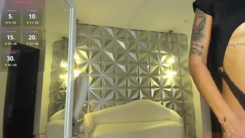 Snapshot of hellen_tease chatting on April 30, 8:26 pm Hellen online show from April 30, 8:26 pm