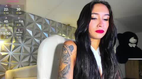 Snapshot of hellen_tease chatting on May 1, 12:43 pm Hellen online show from May 1, 12:43 pm