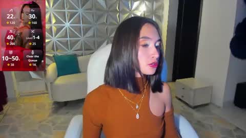 Snapshot of hellen_tease chatting on July 14, 12:44 pm Hellen online show from July 14, 12:44 pm