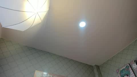 Snapshot of hellencute18_ chatting on April 20, 6:31 pm online show from April 20, 6:31 pm