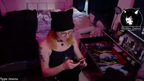 Snapshot of hellfire_girl chatting on June 26, 1:32 am Hayley online show from June 26, 1:32 am